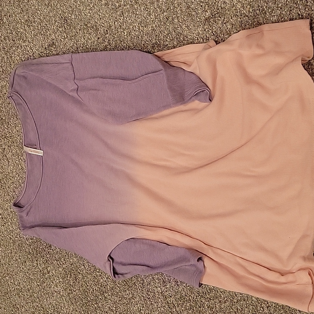 Two-toned top